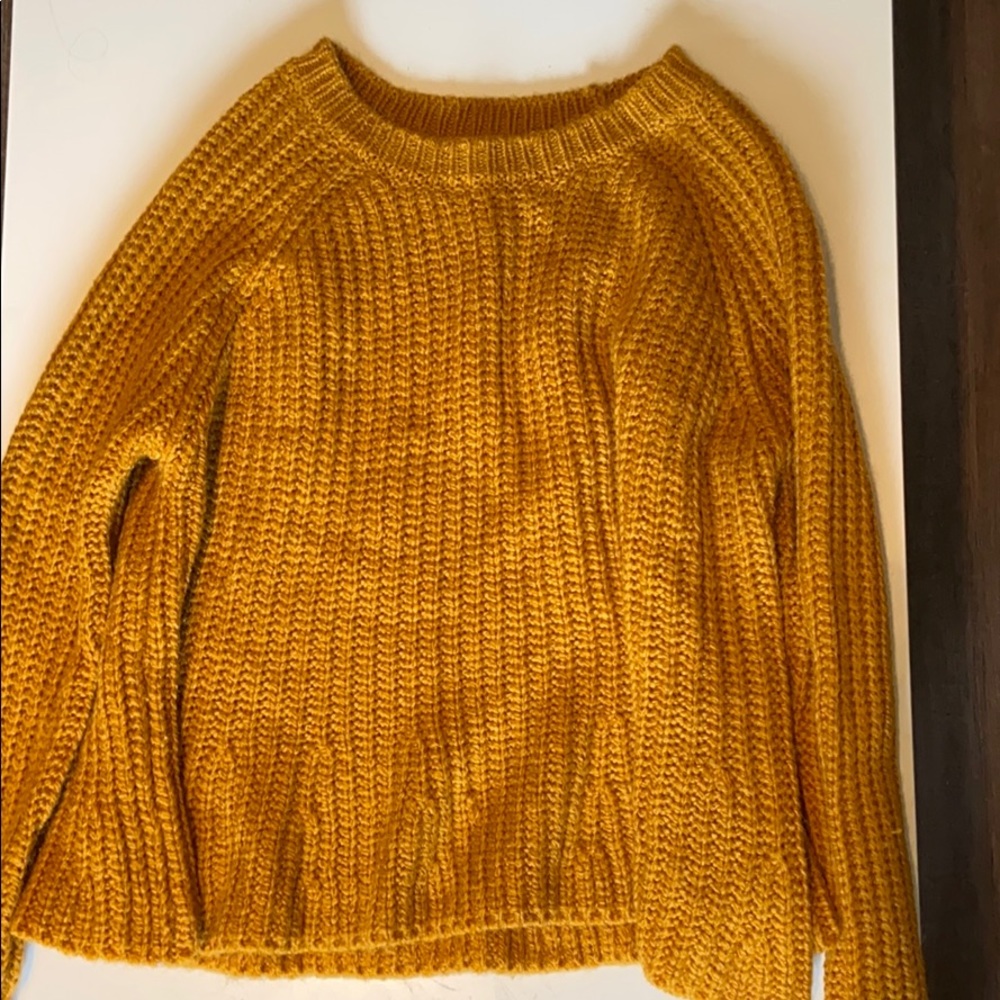 Jessica Simpson Sweater